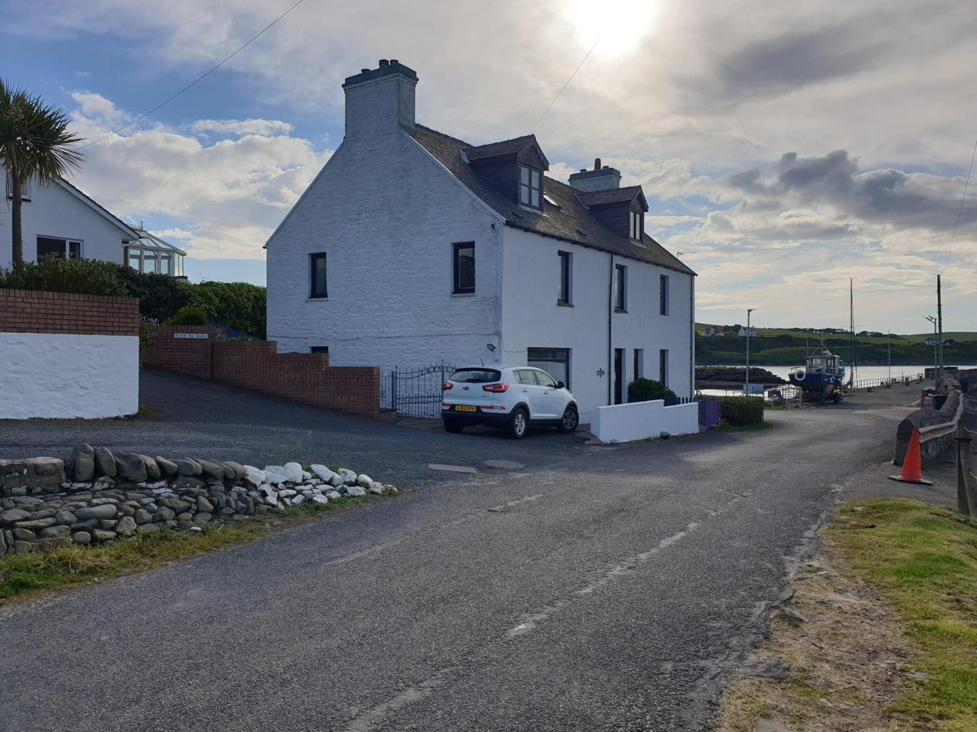 The Old Cornstore A Beautiful Suite Overlooking The Sea Drummore Eksteriør billede