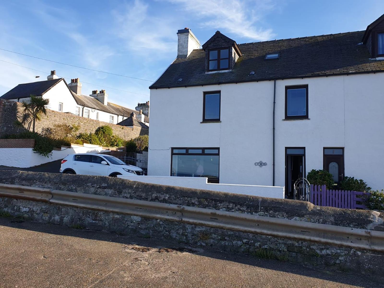 The Old Cornstore A Beautiful Suite Overlooking The Sea Drummore Eksteriør billede