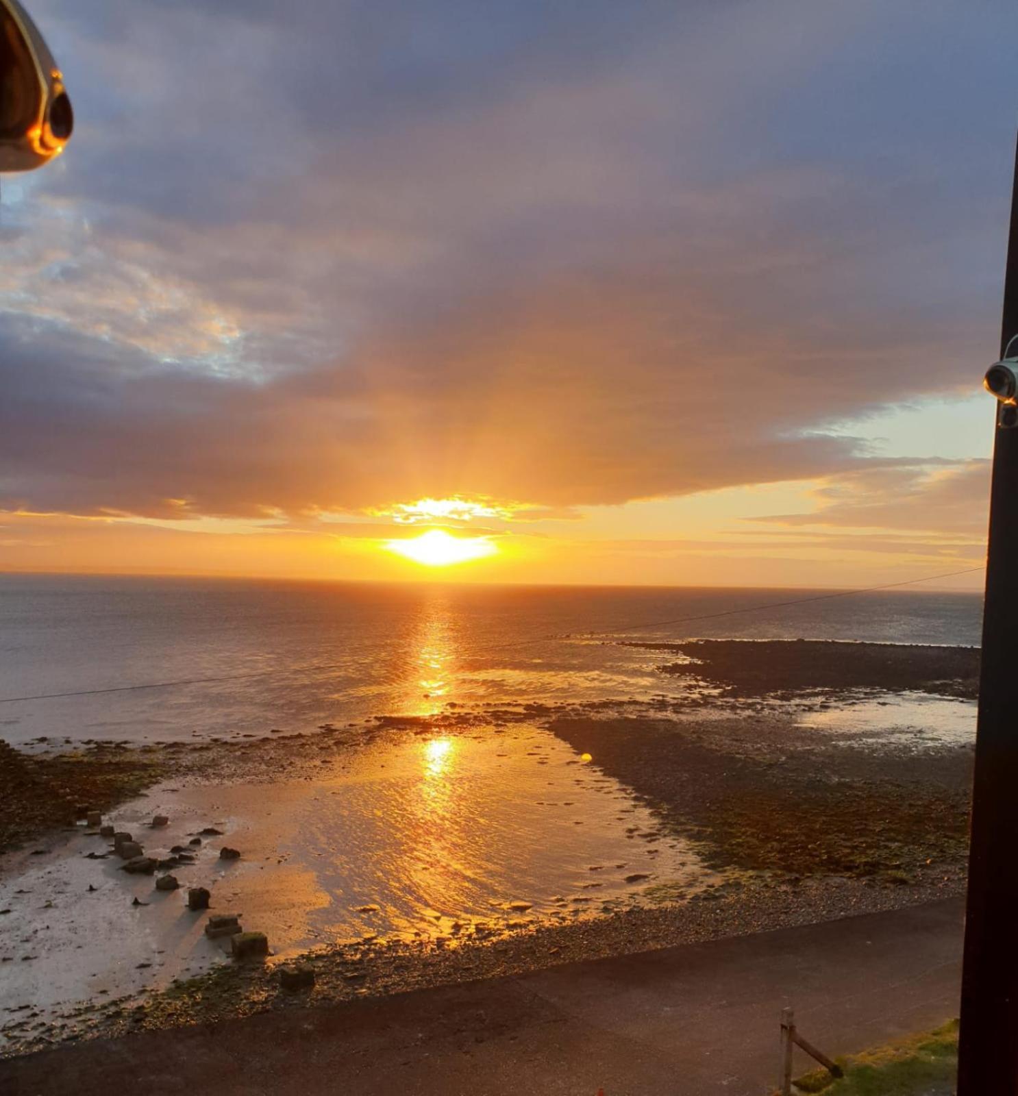 The Old Cornstore A Beautiful Suite Overlooking The Sea Drummore Eksteriør billede